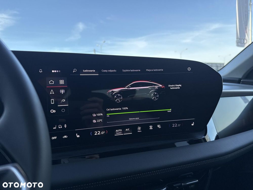 Audi Q6 e-tron - 30
