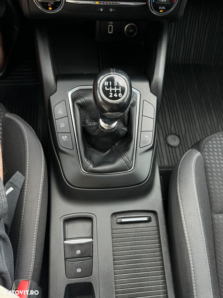 Ford Focus - 13