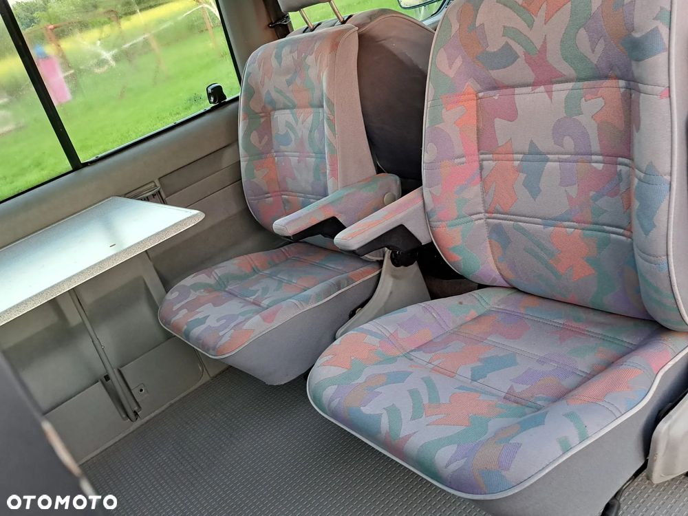 Volkswagen Multivan - 27