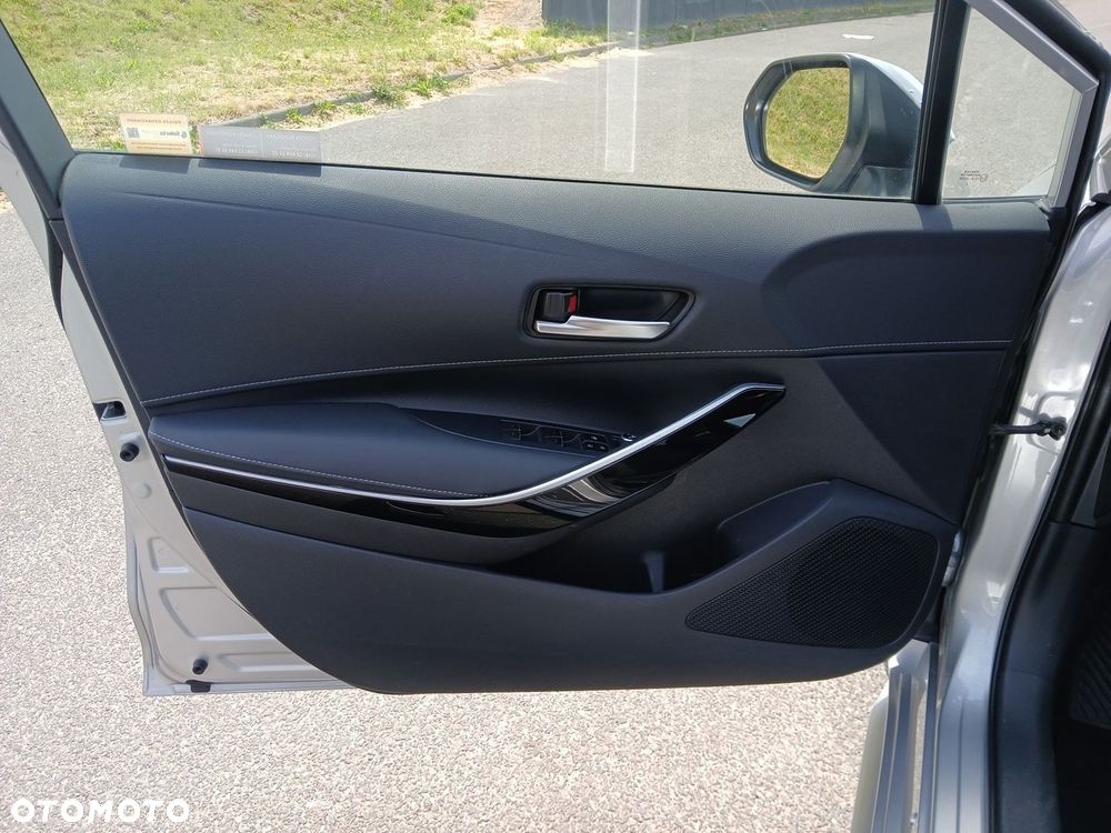 Toyota Corolla 1.8 Hybrid Comfort - 41