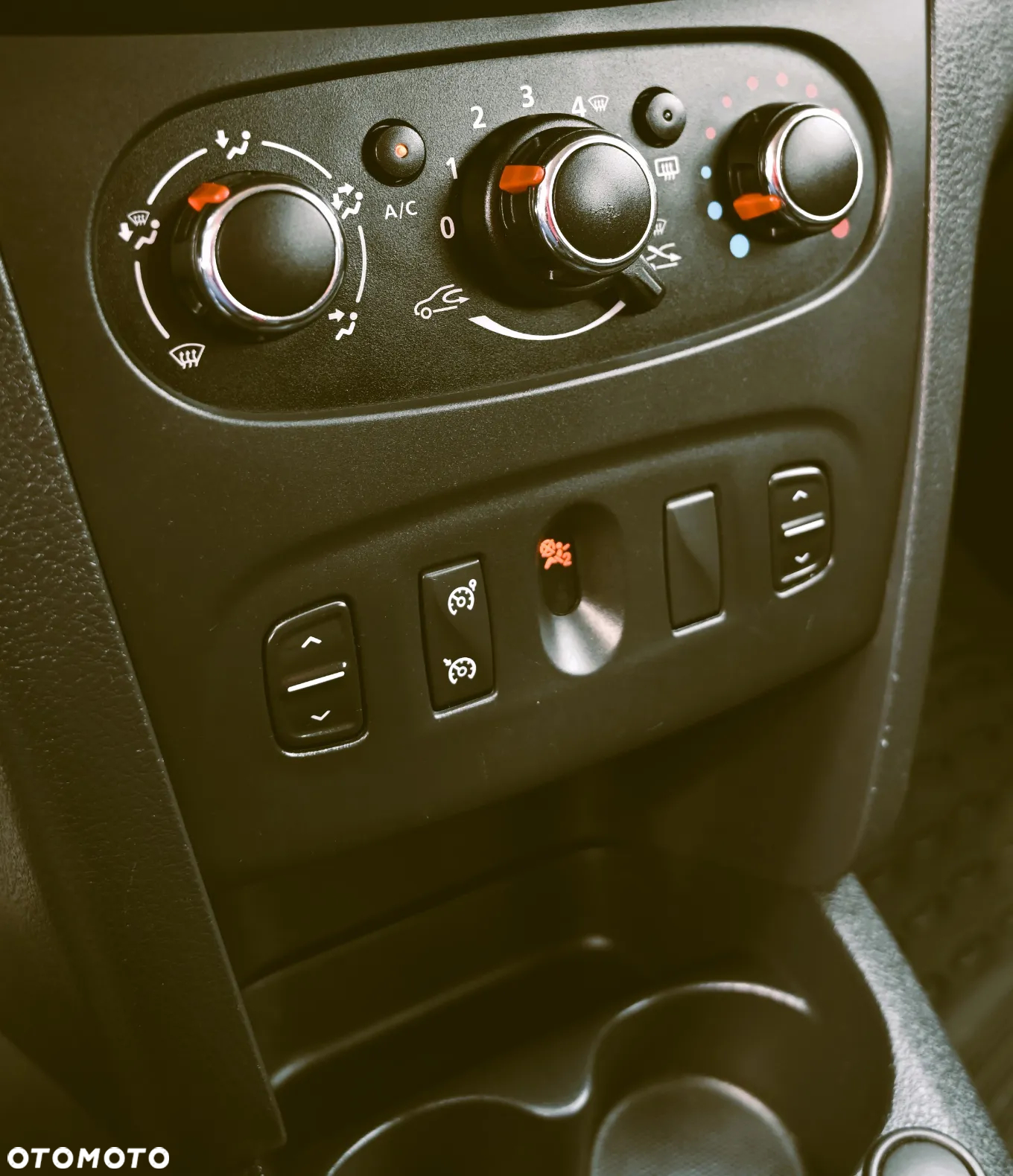 Dacia Sandero - 34