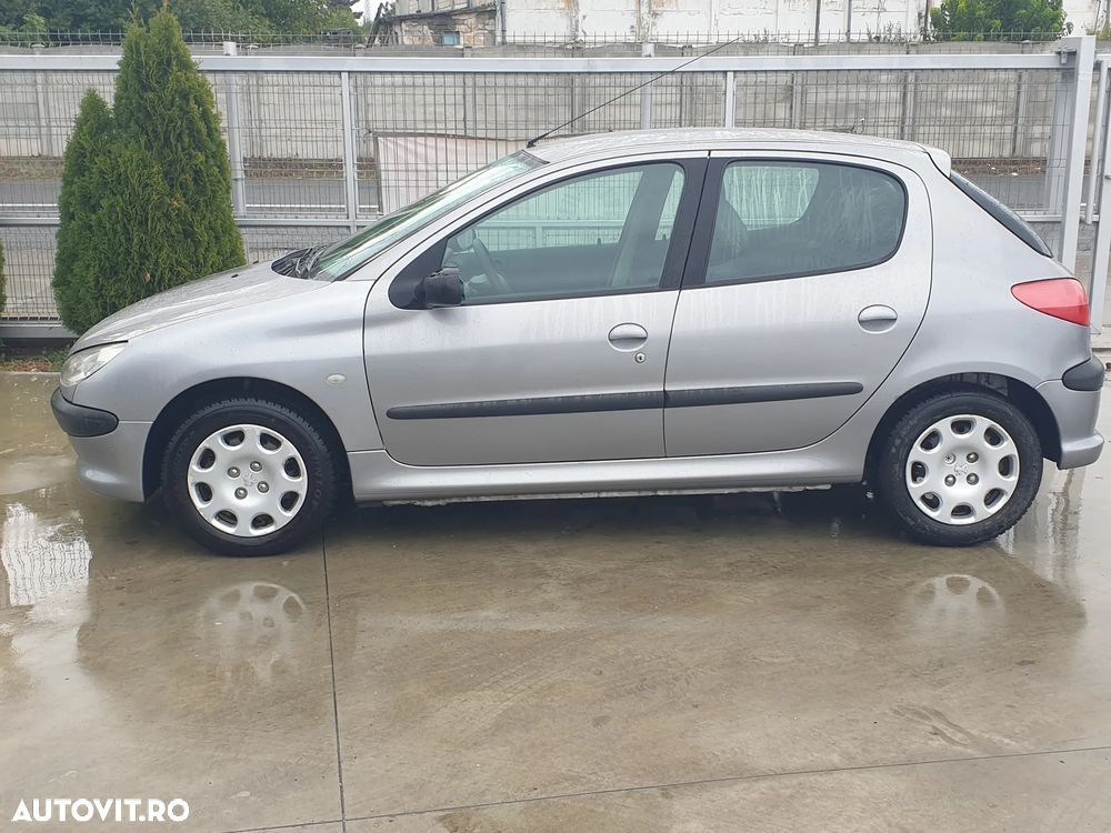 Peugeot 206 - 1