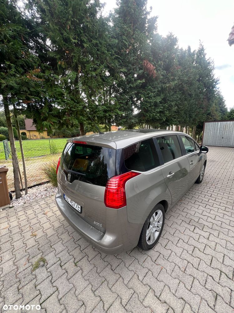 Peugeot 5008 - 4