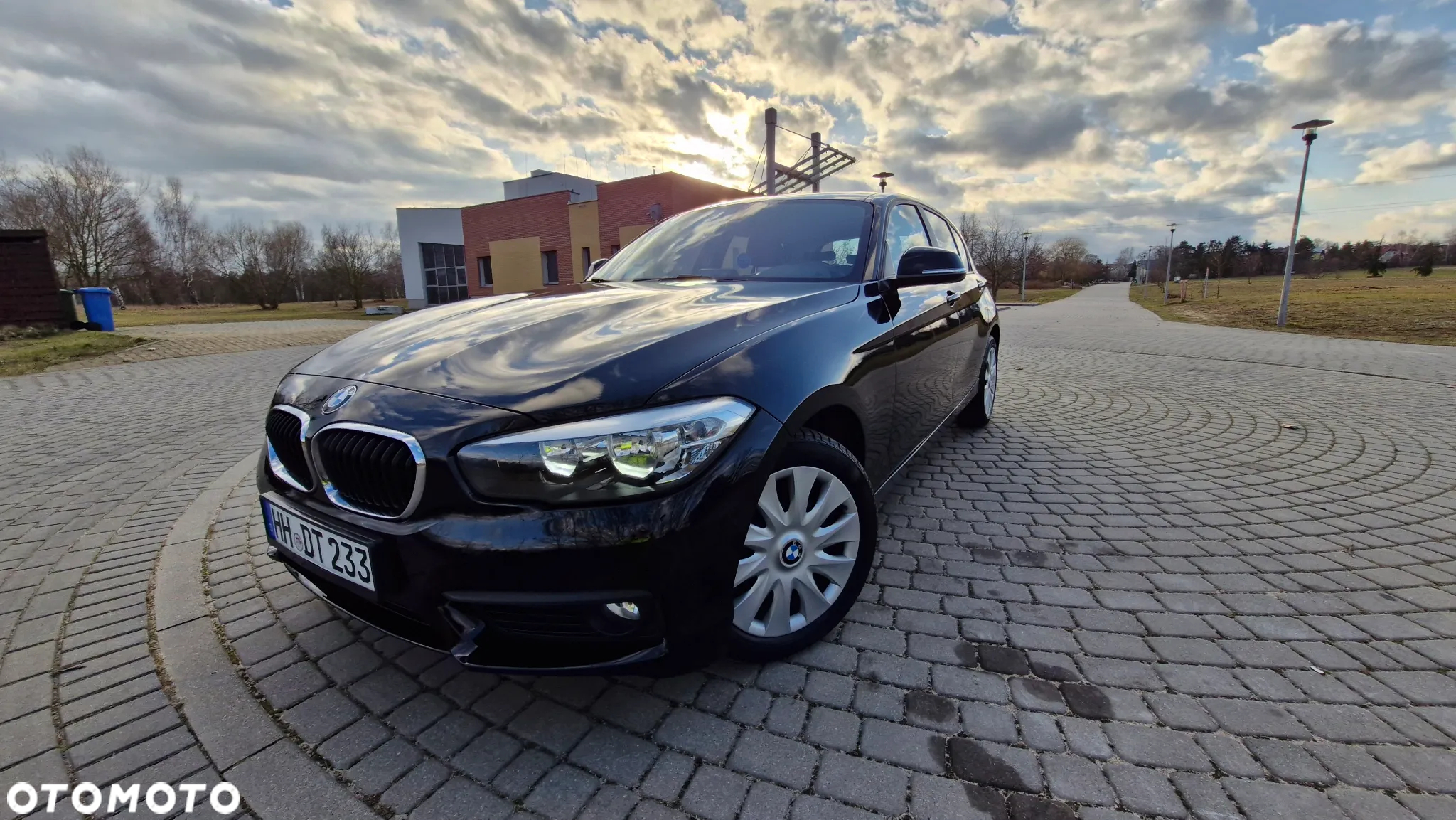 BMW Seria 1 118i - 3