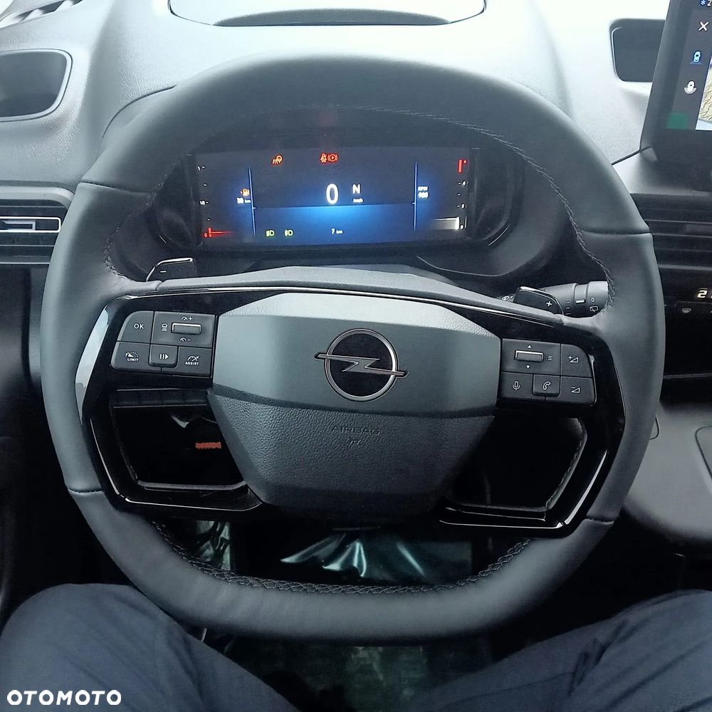 Opel Cargo - 4