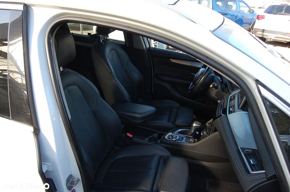 BMW Seria 2 218d GT Luxury Line - 36