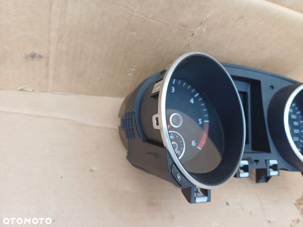 Golf VI 6 licznik zegary 5K0920860M 2.0 TDI Europa - 4