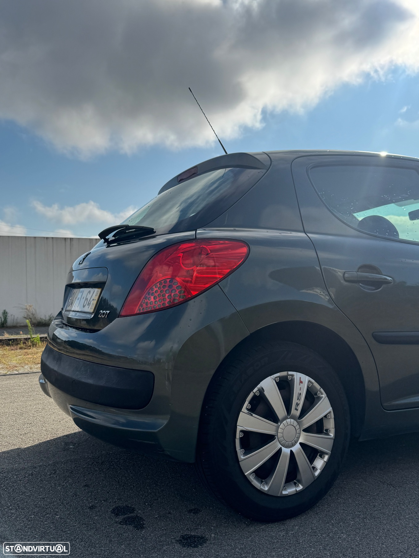 Peugeot 207 - 3