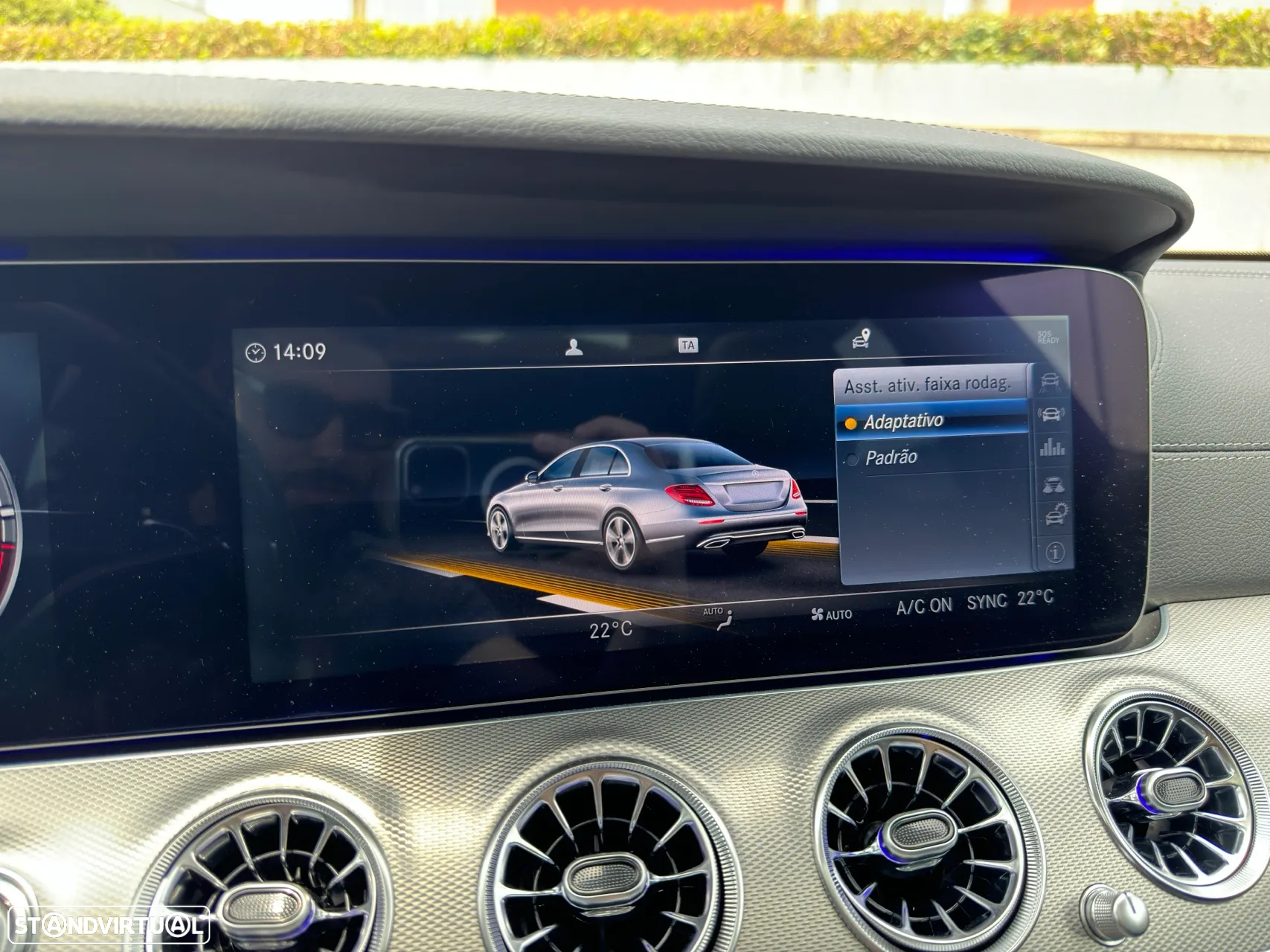 Mercedes-Benz E 220 d 9G-TRONIC AMG Line - 57