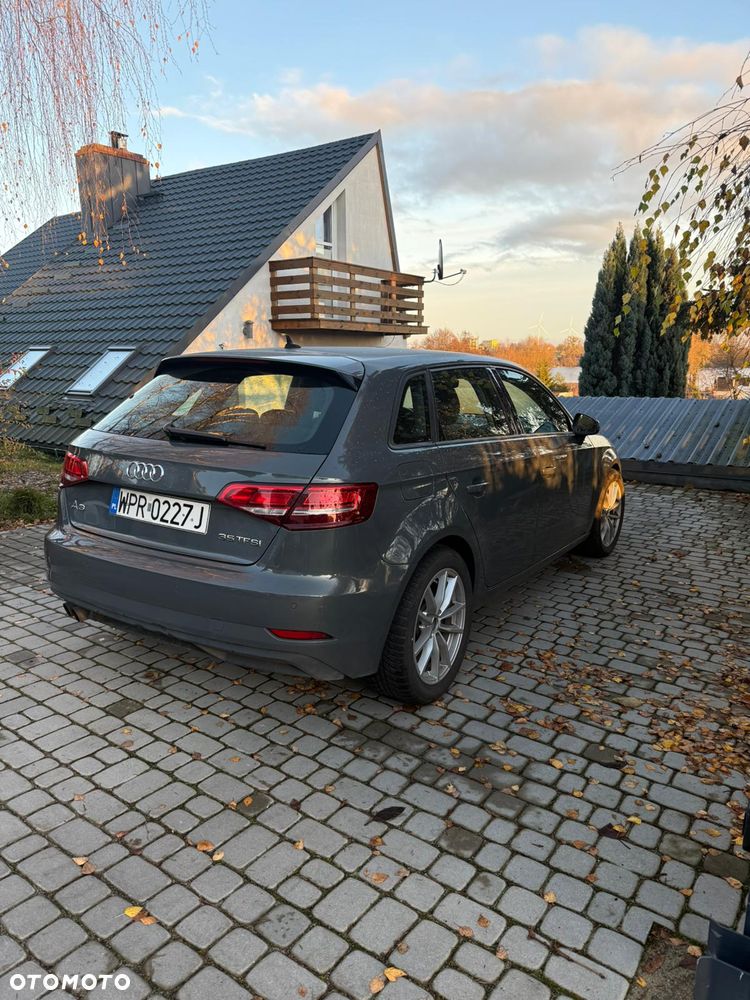 Audi A3 Sportback 35 TFSI S tronic - 6