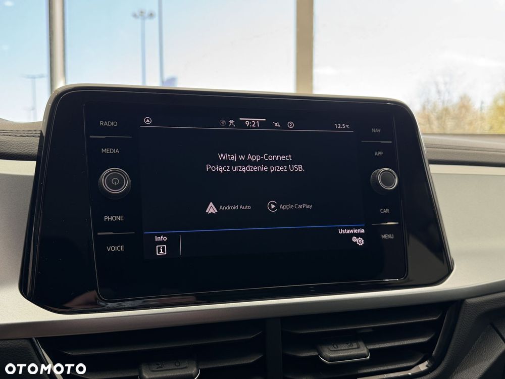 Volkswagen T-Roc - 28