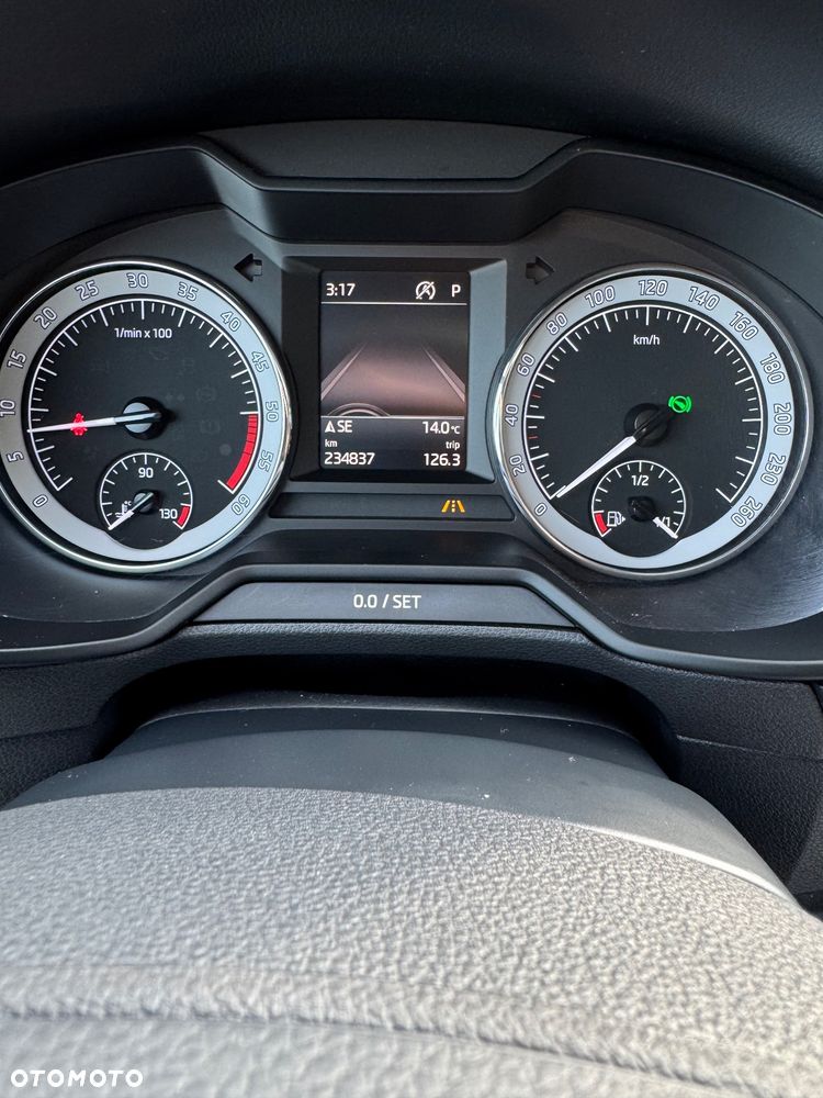 Skoda Octavia 2.0 TDI DSG Clever - 21