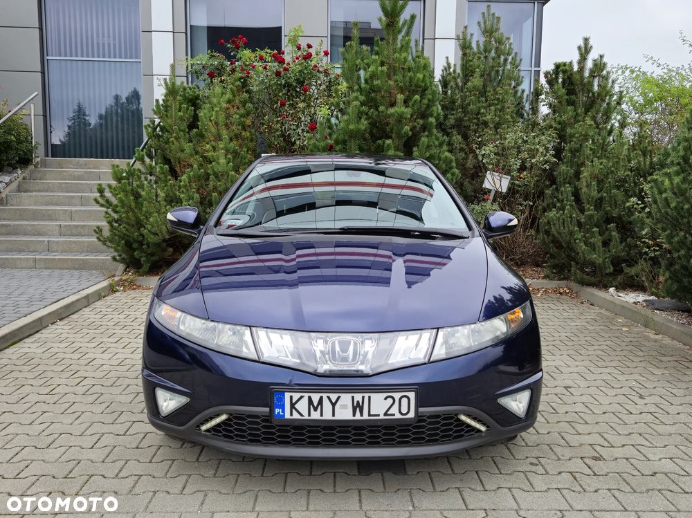Honda Civic 1.8 Comfort - 3