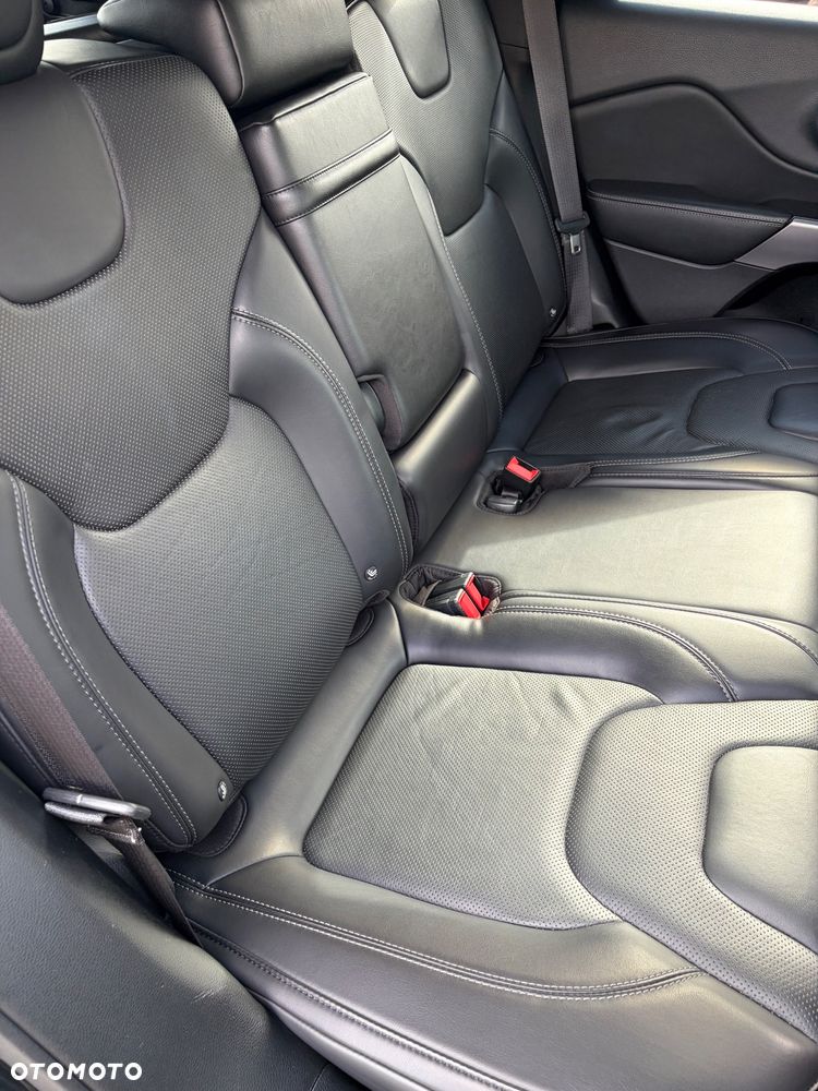 Jeep Cherokee 3.2 V6 Active Drive I Limited - 26