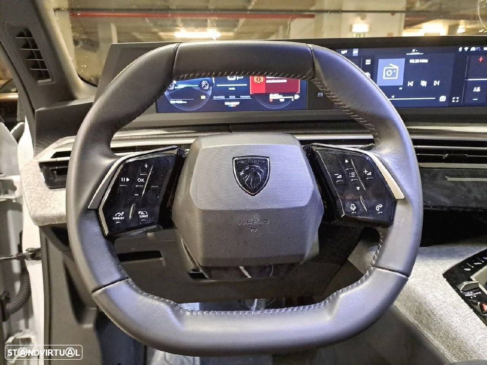 Peugeot 5008 1.2 Hybrid Allure e-DCS6 - 12