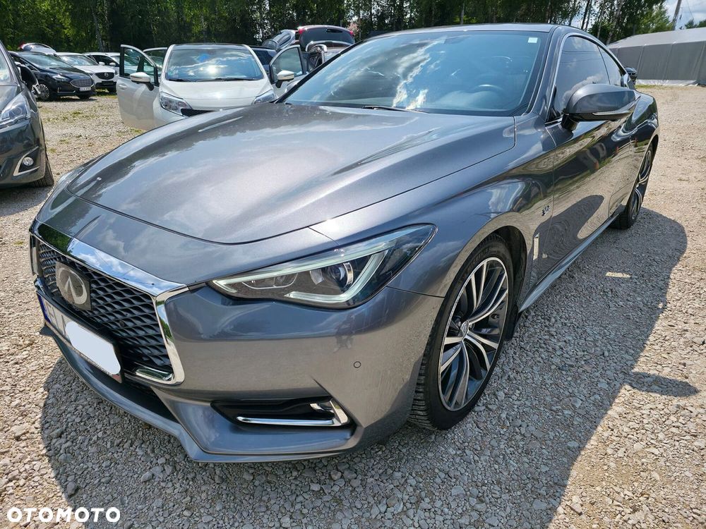 Infiniti Q60 - 25