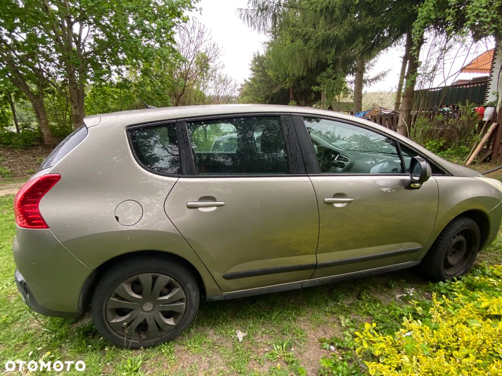 Peugeot 3008 120 VTi Active - 16