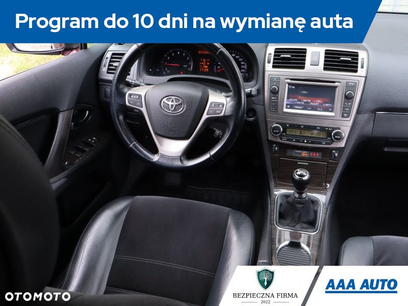 Toyota Avensis - 8
