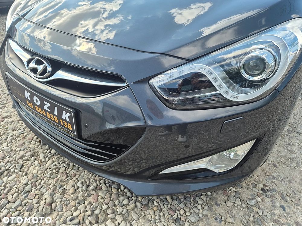 Hyundai i40 Kombi blue 1.7 CRDi Family - 28