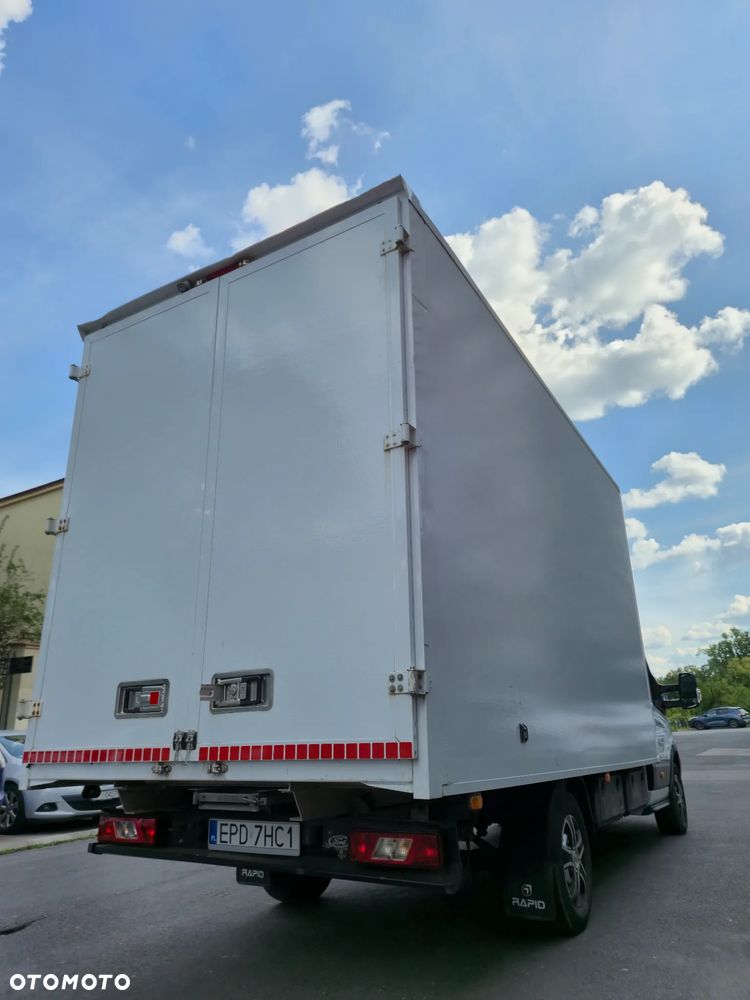 Ford Transit - 13