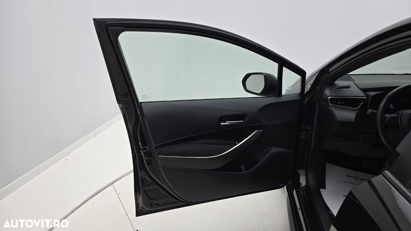 Toyota Corolla - 10