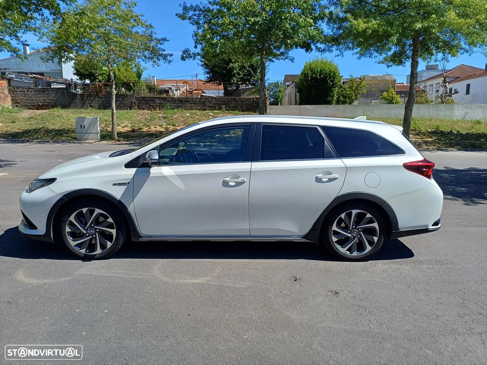 Toyota Auris Touring Sports 1.8 HSD Freestyle - 12