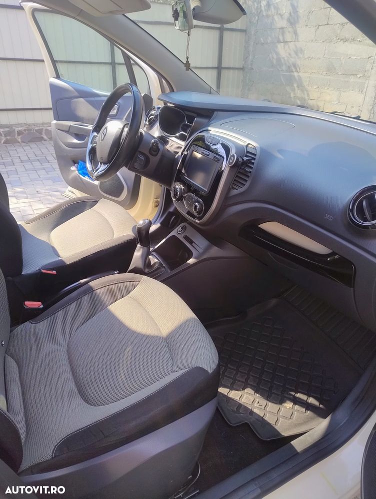 Renault Captur - 11