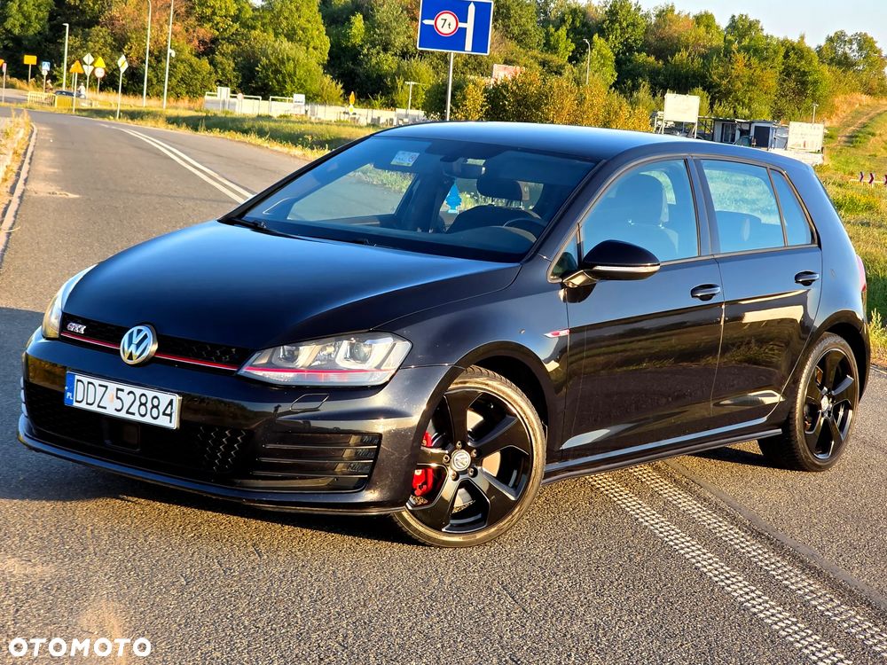 Volkswagen Golf GTI Performance BlueMotion Technology DSG - 1