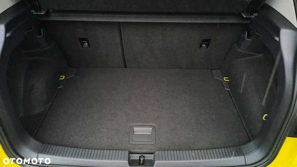 Volkswagen T-Cross - 12