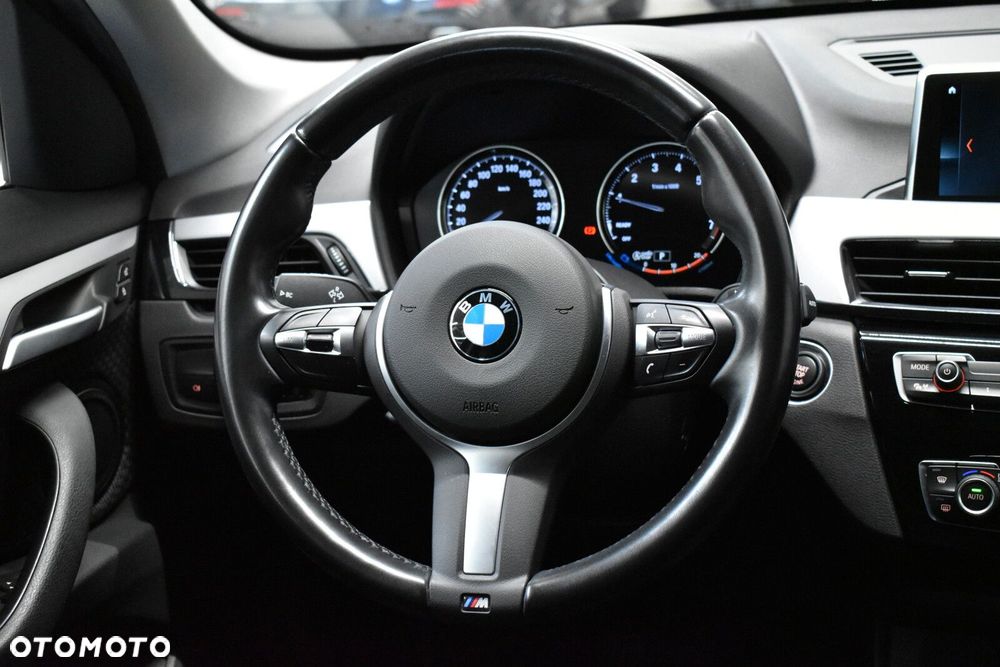 BMW X1 sDrive18i Business Edition - 11