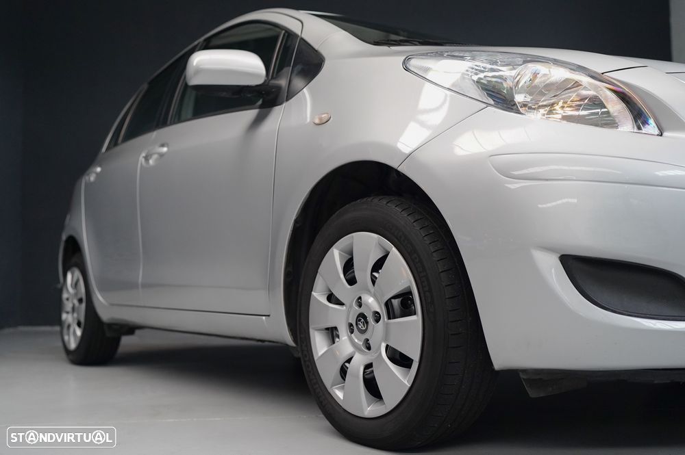 Toyota Yaris 1.0 VVT-i Comfort+AC+VSC - 5