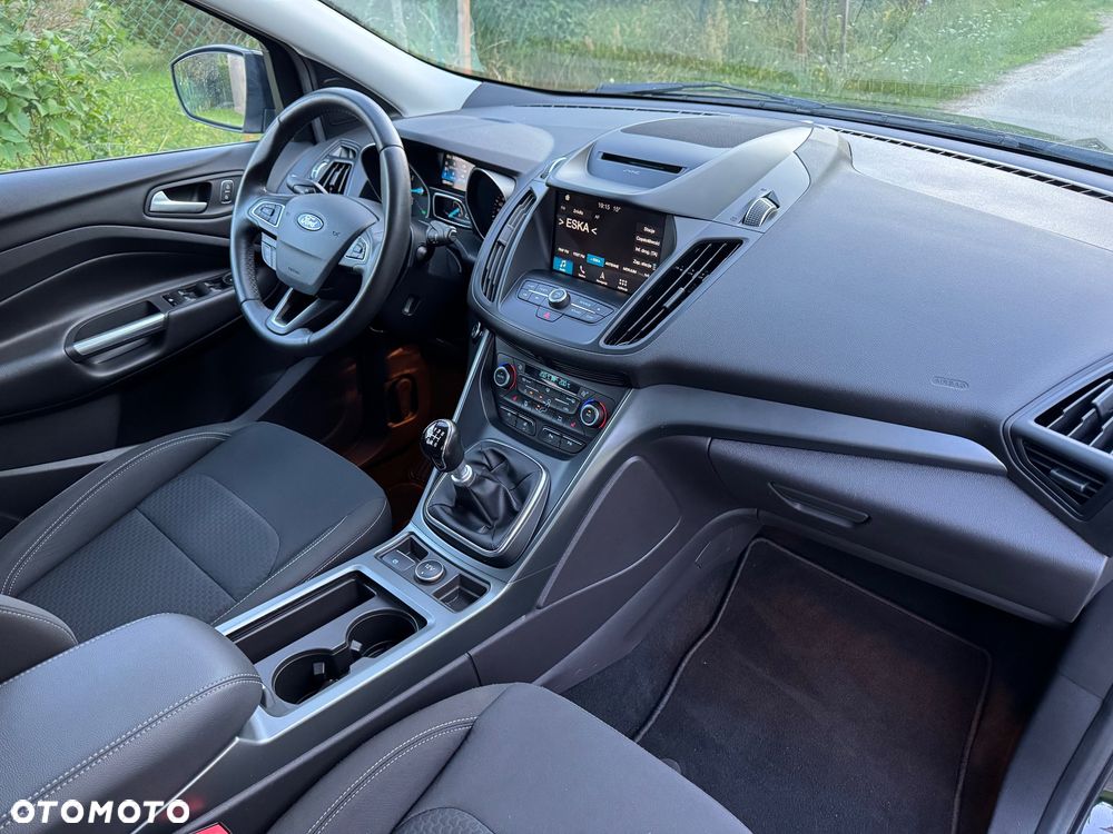 Ford Kuga 1.5 EcoBoost 2x4 Titanium - 20