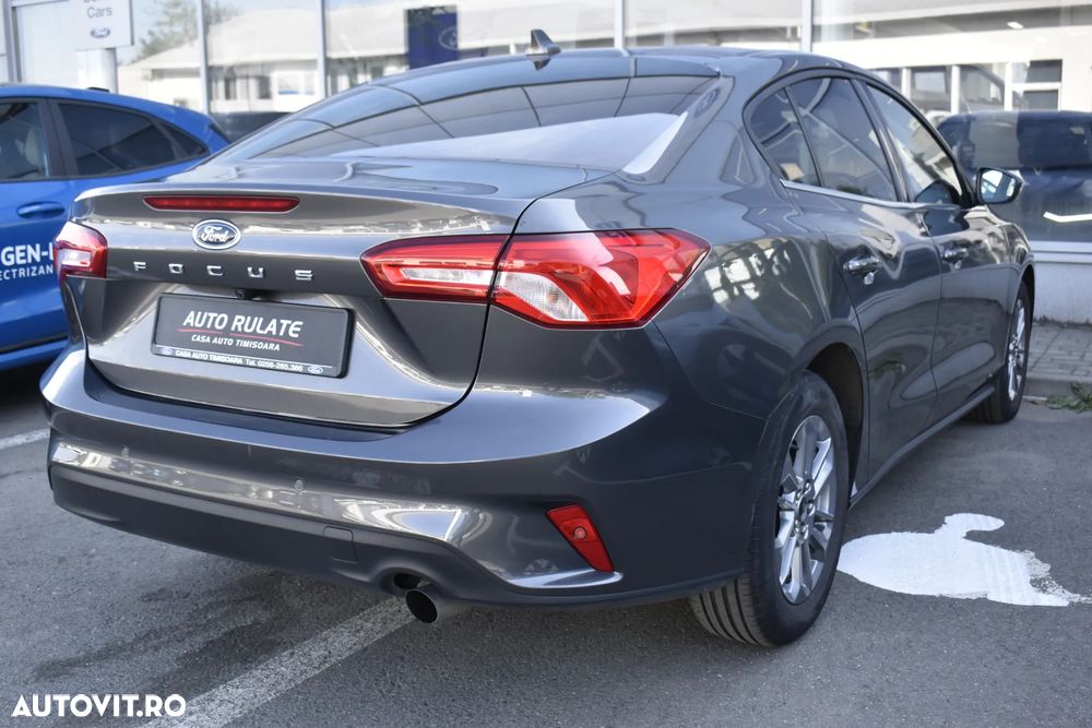 Ford Focus 1.5 EcoBlue 8AT Titanium - 7