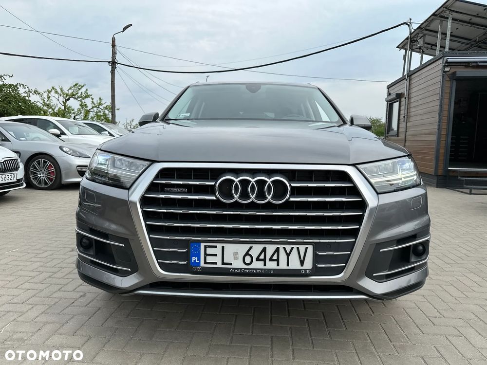 Audi Q7 - 40