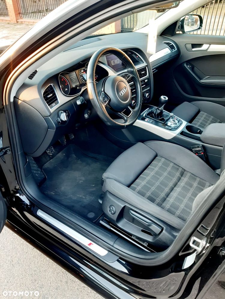 Audi A4 Limousine - 14