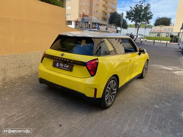 MINI 3 Portas Cooper SE Classic M - 6