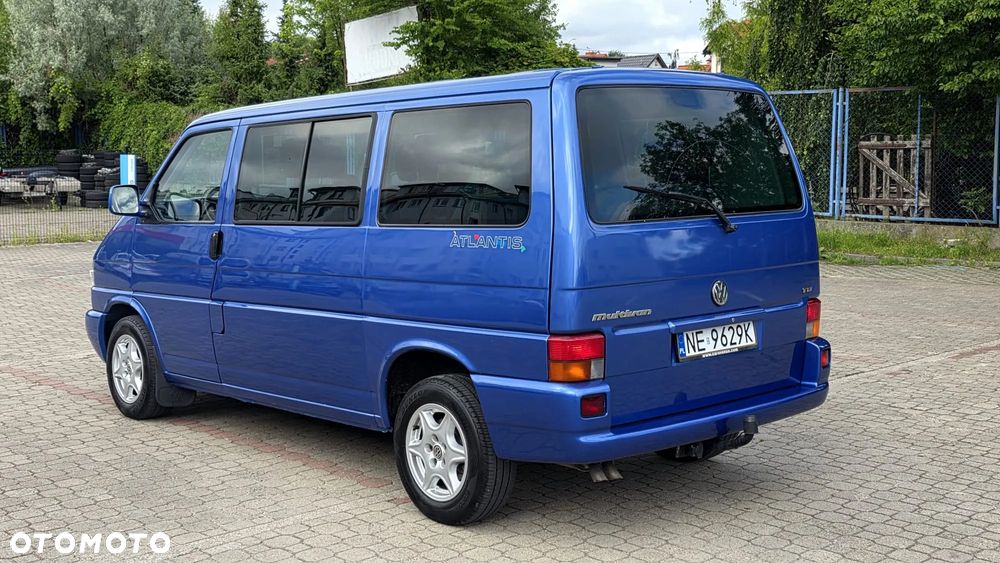 Volkswagen Multivan - 12
