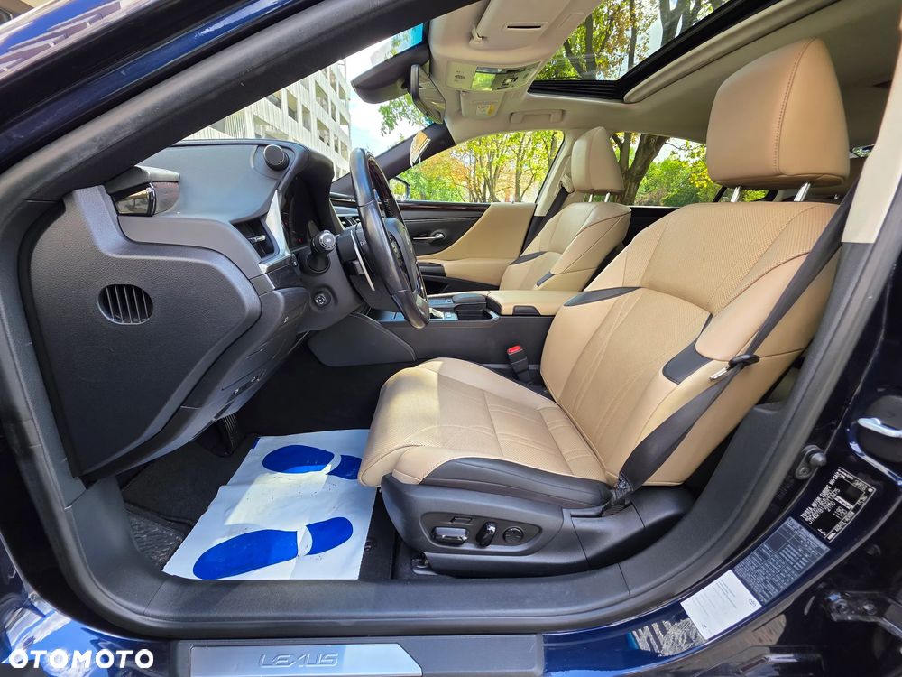 Lexus ES 300h Prestige - 5