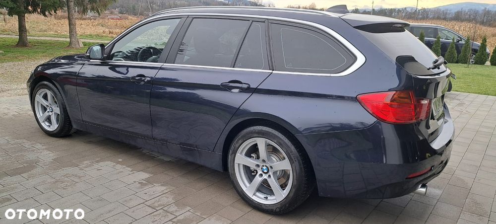 BMW Seria 3 318d - 11