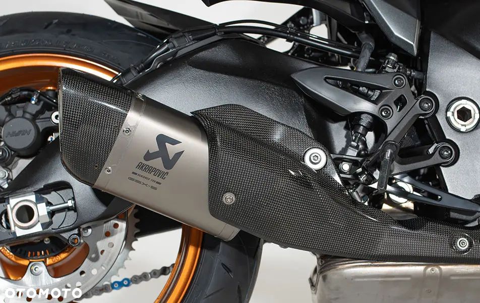 Suzuki GSX - 3