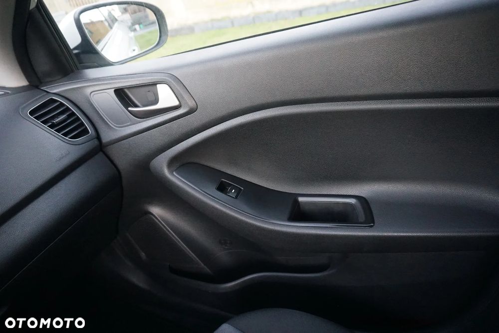 Hyundai i20 1.2 Classic Plus - 13