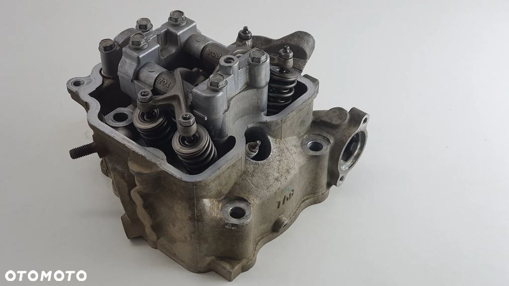 GLOWICA ZAWORY DZWIGIENKA    TGB BLADE 550 - 12