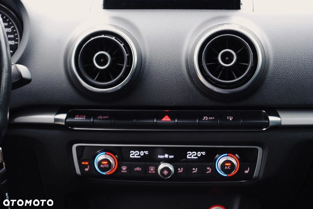 Audi A3 Sportback 2.0 TDI (clean diesel) S line Sportpaket - 12