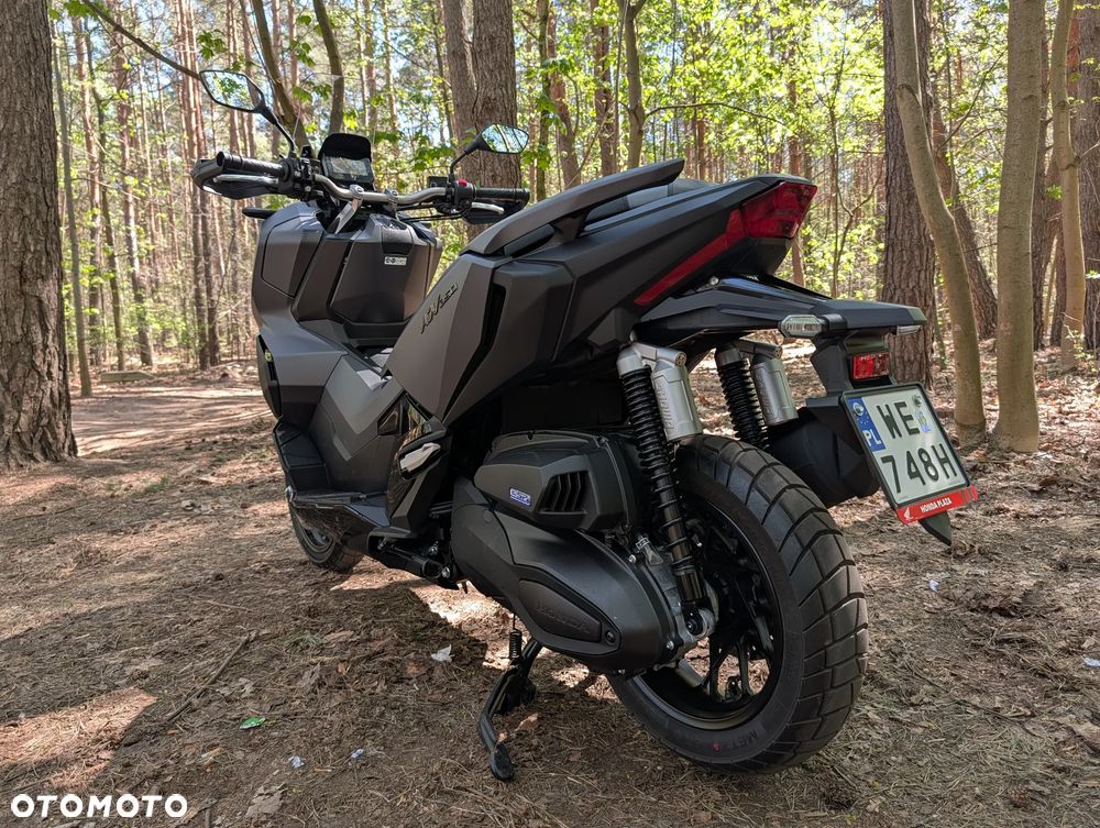 Honda ADV350 - 4