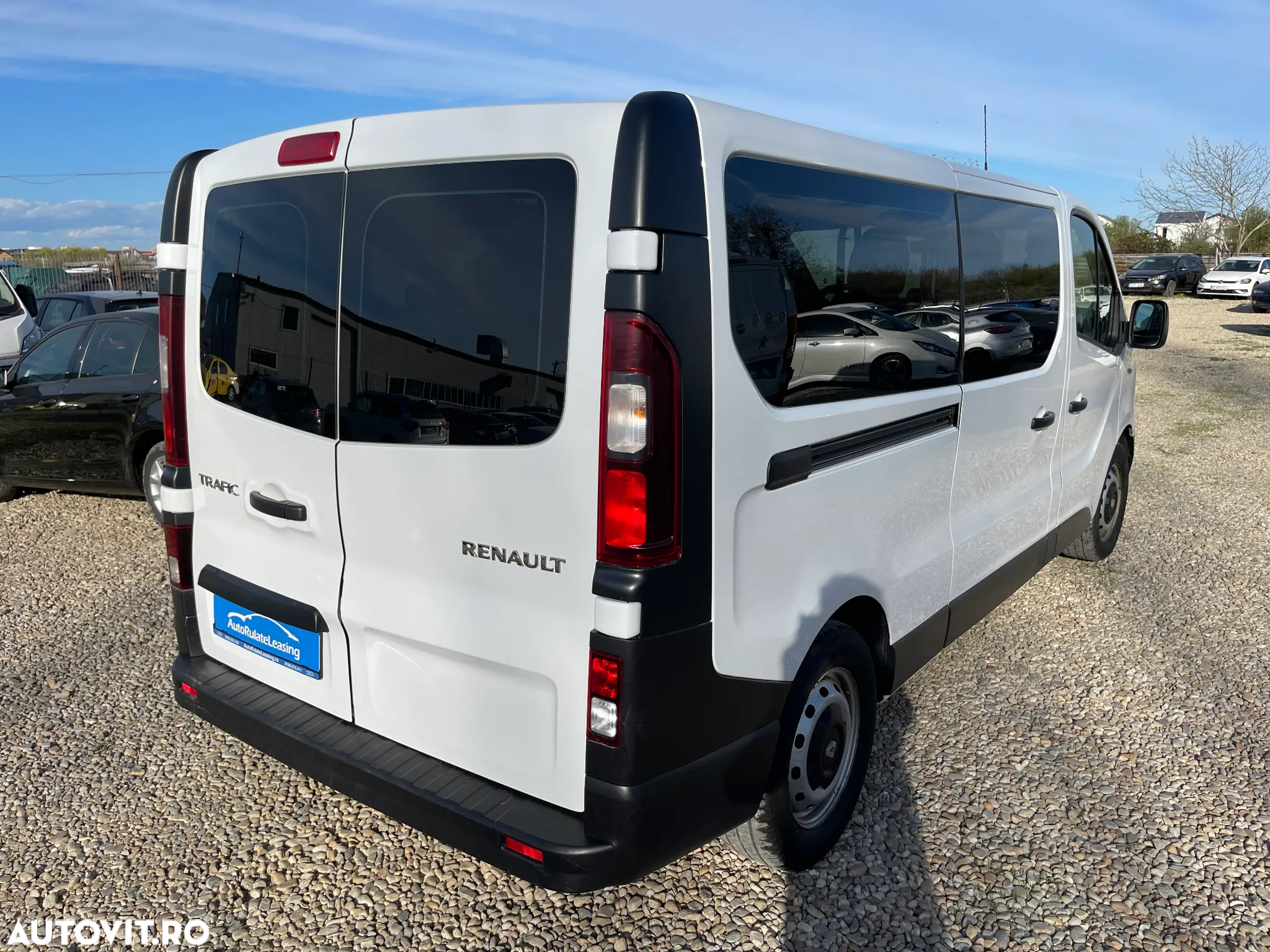 Renault Trafic Combi L2H1 1.6 dCi TT 125 7+1 Expression - 3