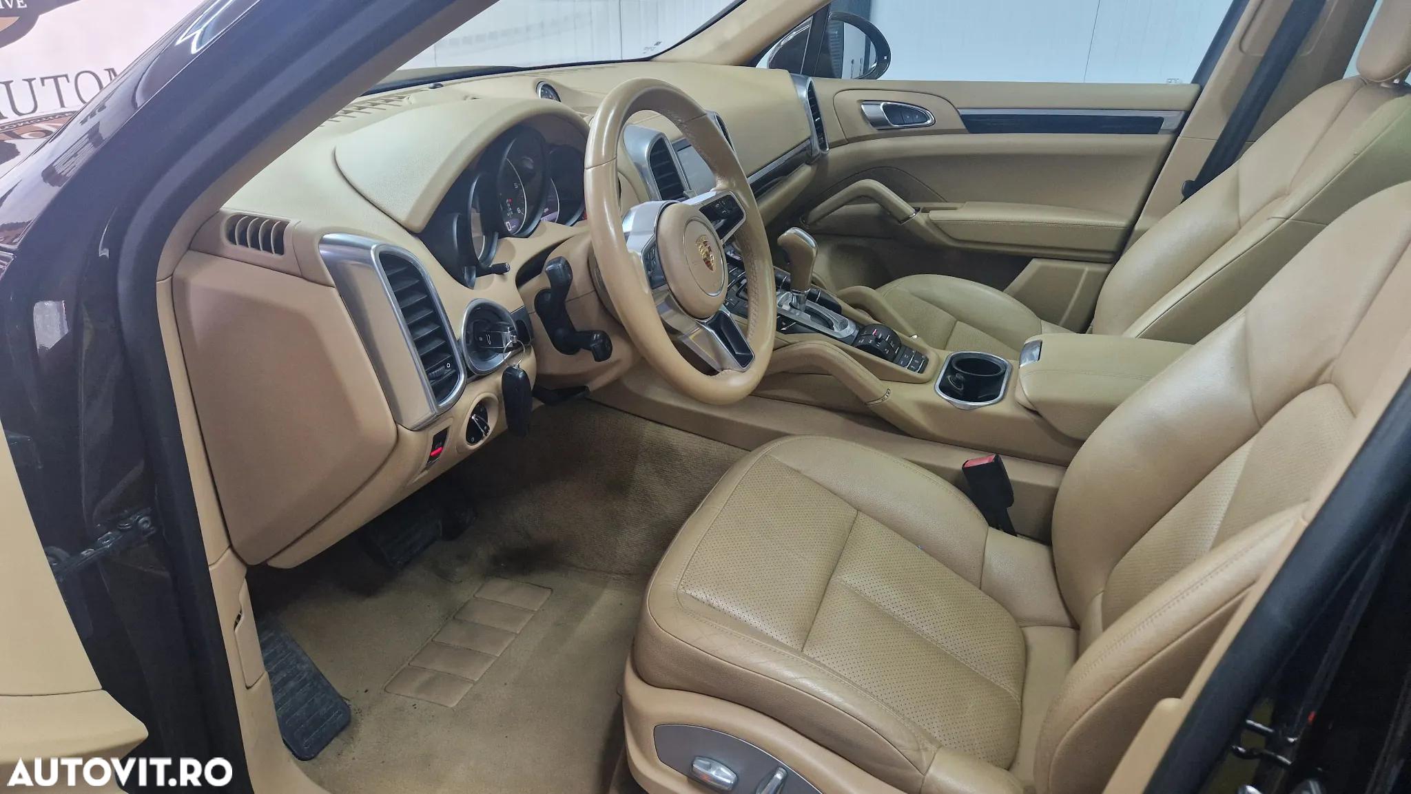 Porsche Cayenne - 11