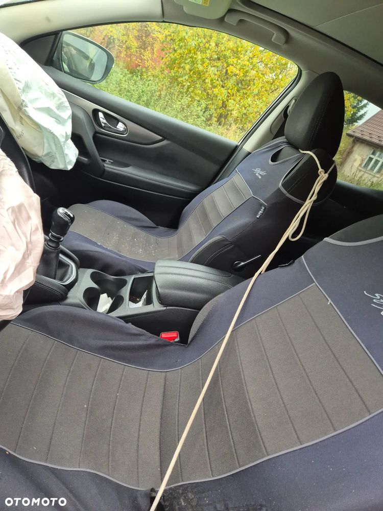 Nissan Qashqai - 12