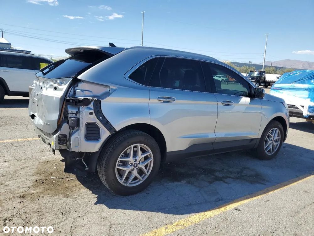 Ford Edge - 4