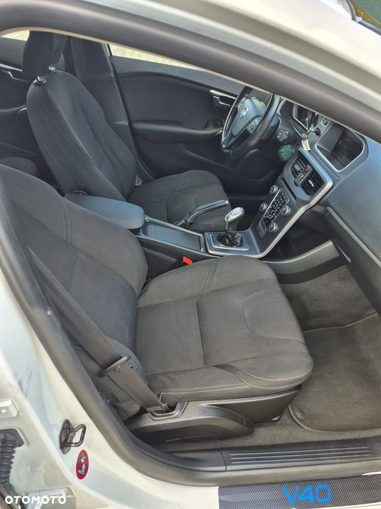 Volvo V40 - 12