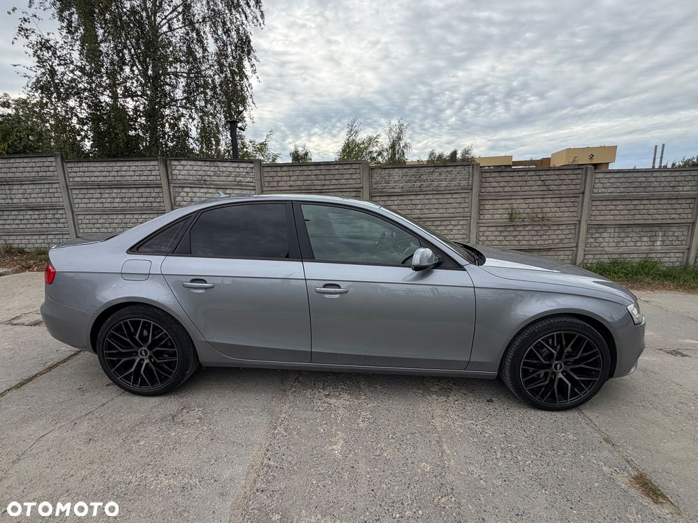 Audi A4 Limousine - 22